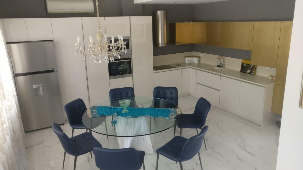 Willa Marry'S House Karianí Zewnętrze zdjęcie